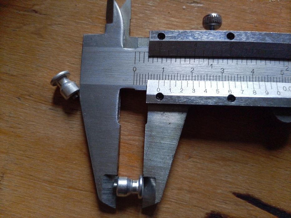 Продам шипы новые