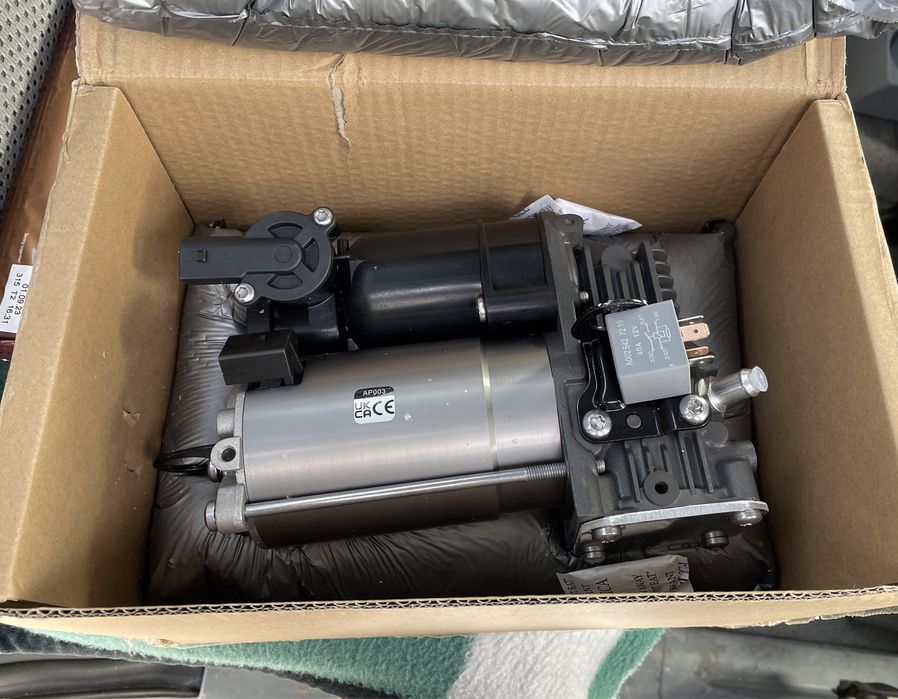 Compresor aer Mercedes Benz Airmatic Pneumatic W164 X164