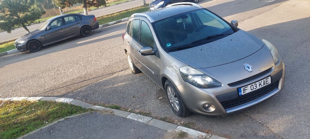 Clio 3 grandtour 2012