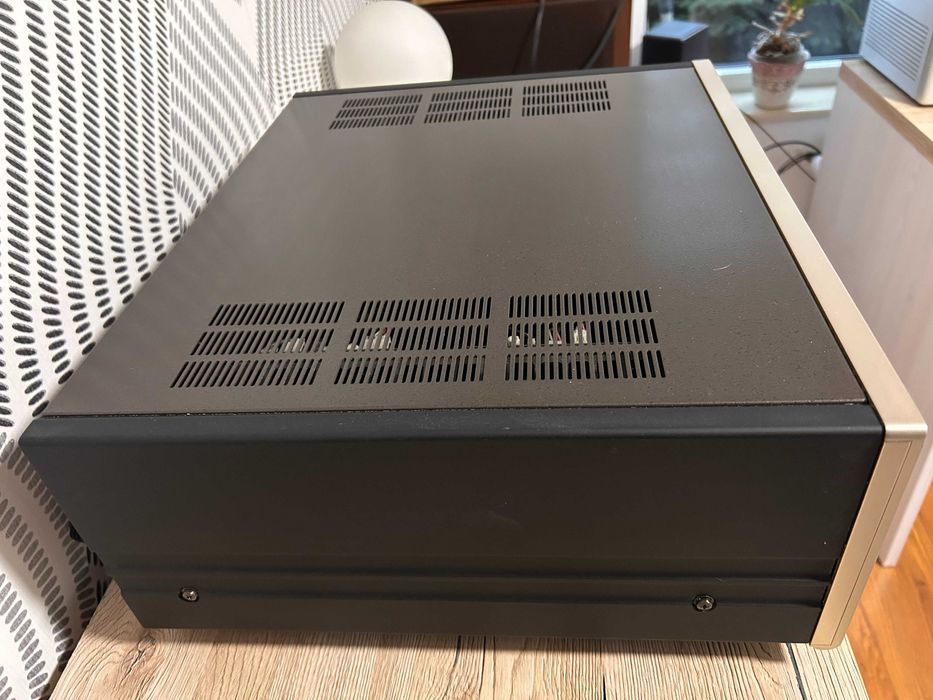 LUXMAN L-505u - Amplificator integrat 2x100W/8ohm