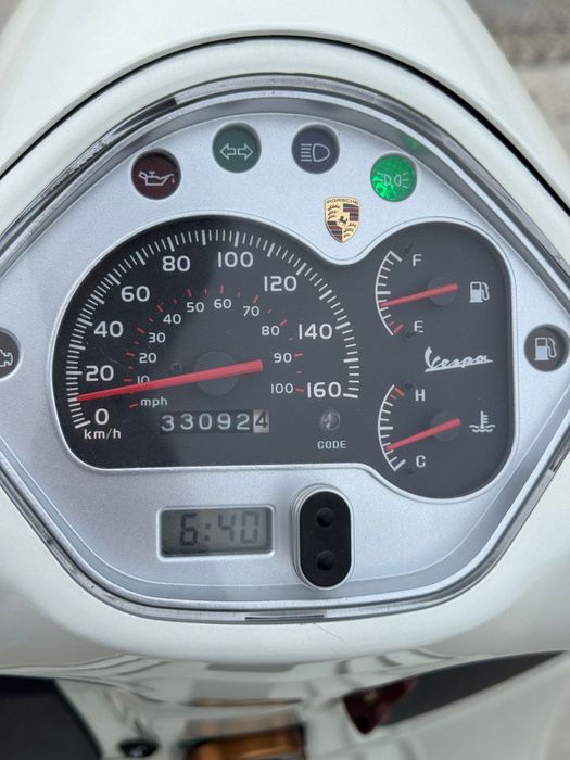 Piagio vespa 300 gts
