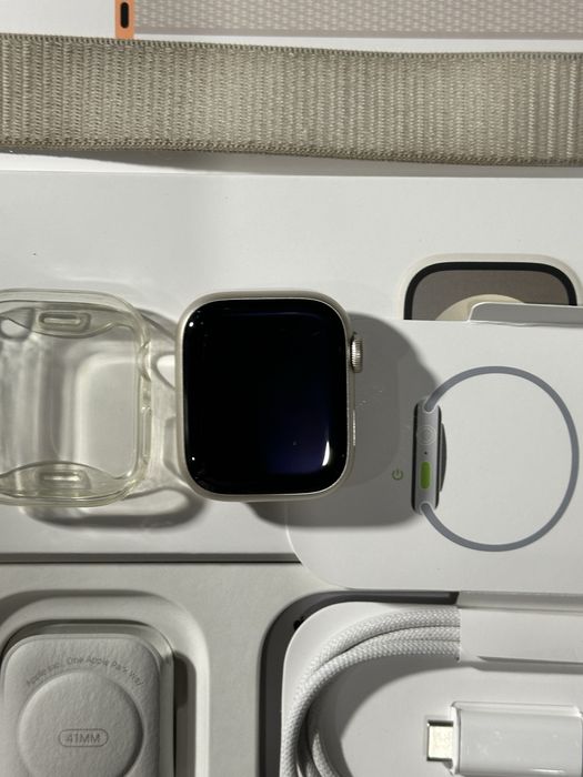 Apple Watch 9, 41mm, Starlight Loop