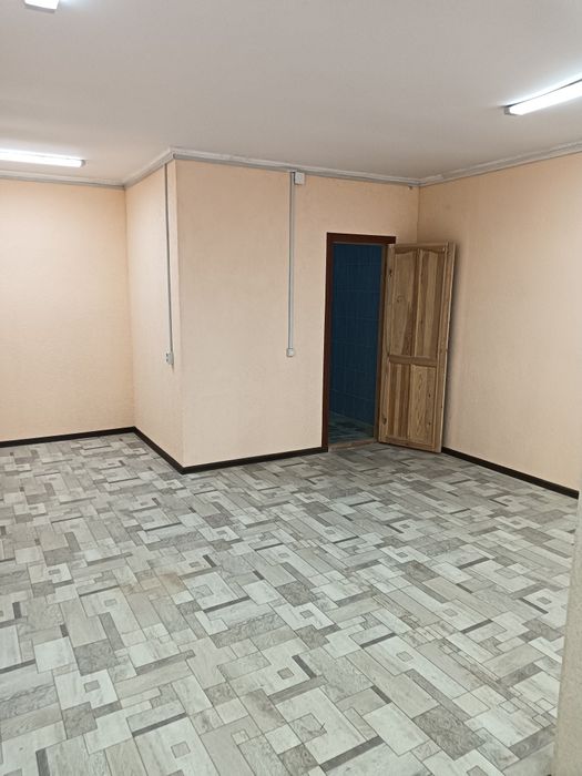 Сдам в аренду помещение 60 КВ можно под салон красоты,каспи магазин,аз