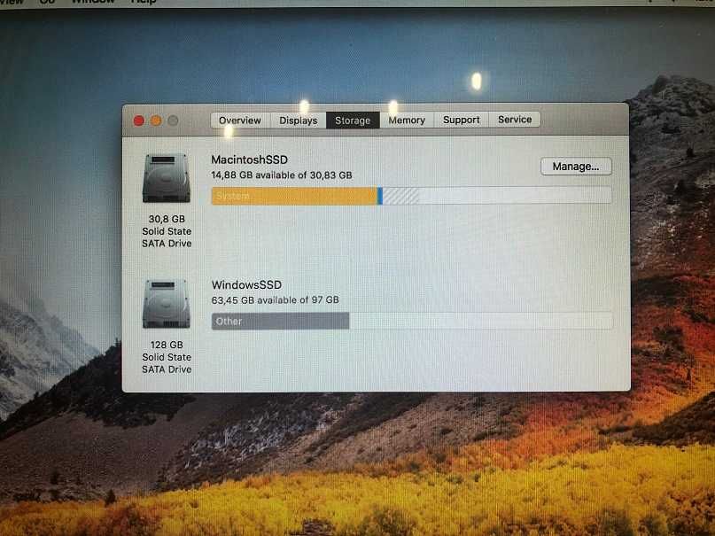 Лаптоп APPLE MacBook A1342 в много добро състояние, SSD, има Windows7