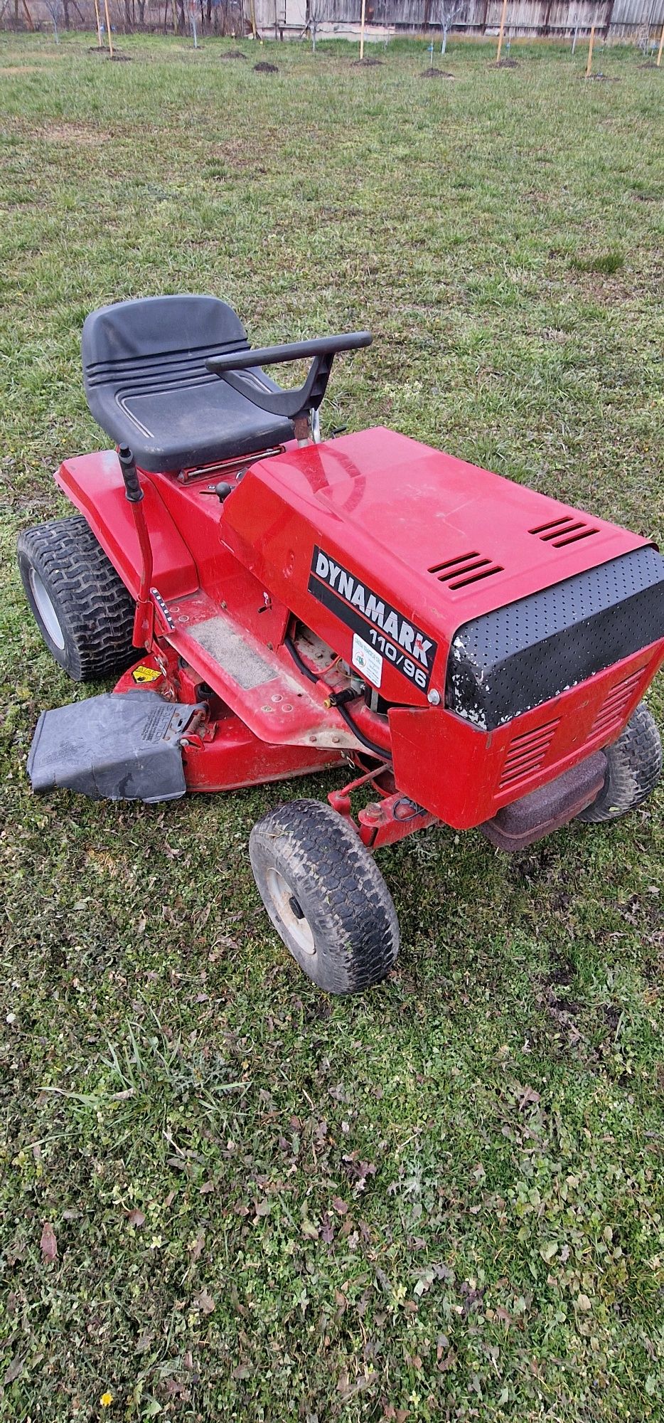 Tractoras gazon(iarba)Muray Dynamark 110/96 13 cai - evacuare laterala