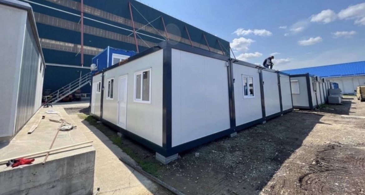 Container modulare și casute