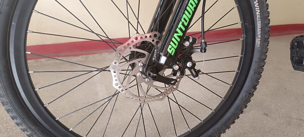 Vând bicicleta 24 "