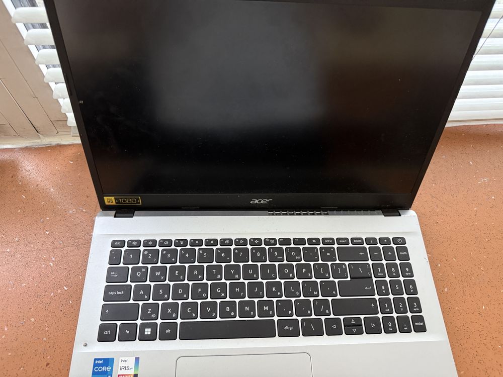 Acer Aspire 3 , i5 , 12 Gb ram, 512 gb ssd, 15’6 inch , win 11