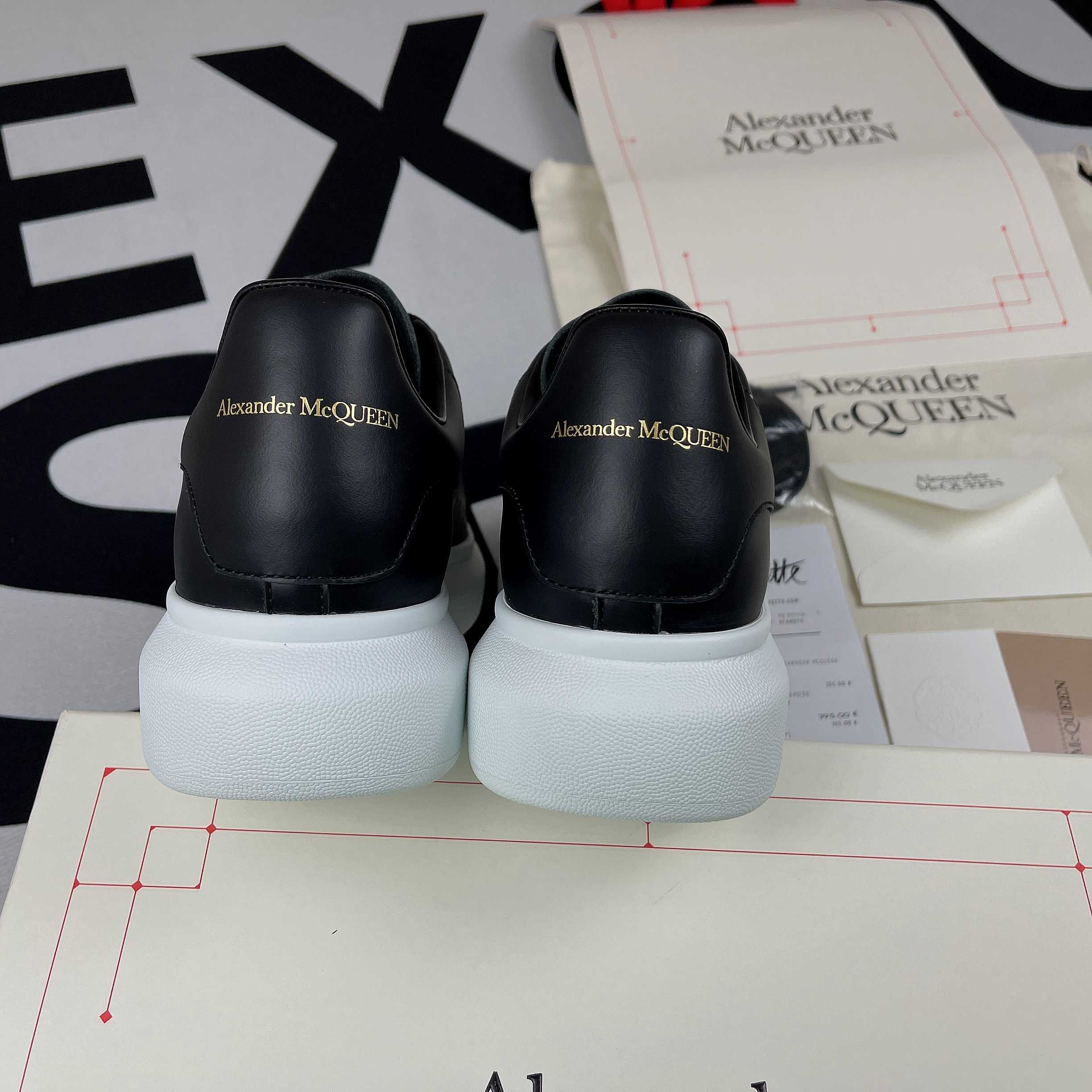 Alexander McQueen Oversized sneaker