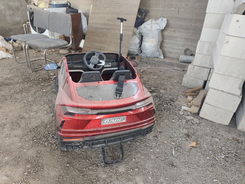 Detski moshina sotiladi xolati zur