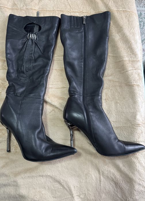 Осенние кожаные сапоги