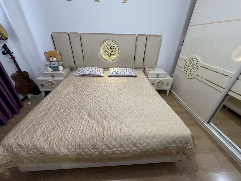 Спальный гарнитур