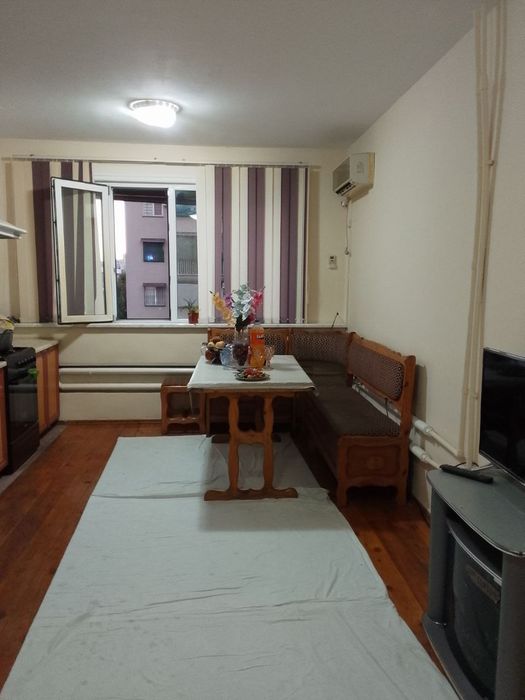 Кушбегида 4 хонали кваритарасини 1 хонаси