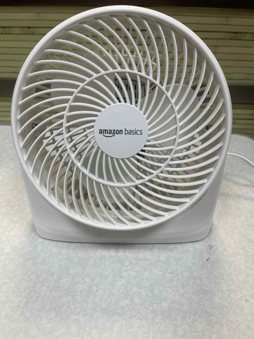 Вентилатор Amazon Basics