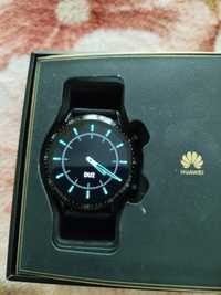 Vând smartwatch Huawei gt2 cu defect