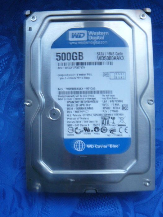 Vand 2 bucati de HardDisk-uri SATA de 500 GB