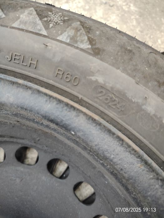 Vând jante tabla de16" cu cauciucuri 205/55R16