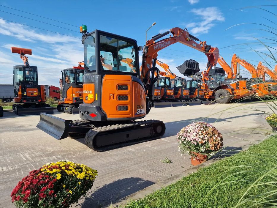 Hitachi ZX33U-6, Masa operationala 3,7t, 2023/10, 1.040h, CUPLA RAPIDA HIDRAULICA, cupa ingusta NOUA, cupa lata NOUA, capa taluz NOUA, inst picon, Aer cond, Antifurt, Lama nivelare, senile 80% ok, Ad sapare 3,5m, posibilitate leasing 4 ani-PROMOTIE 37.900