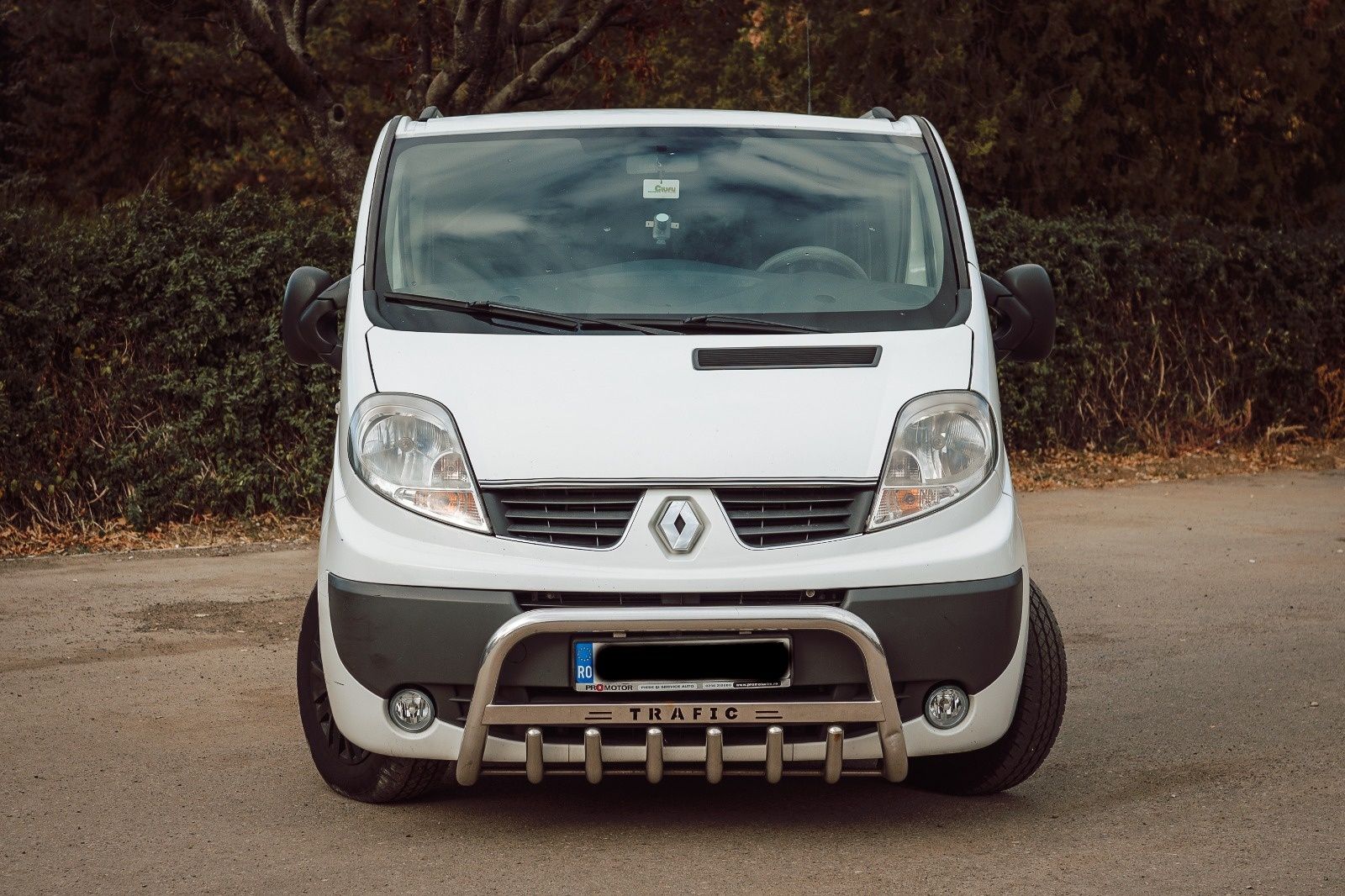 Închiriere Renault Trafic 8+1 an 2014