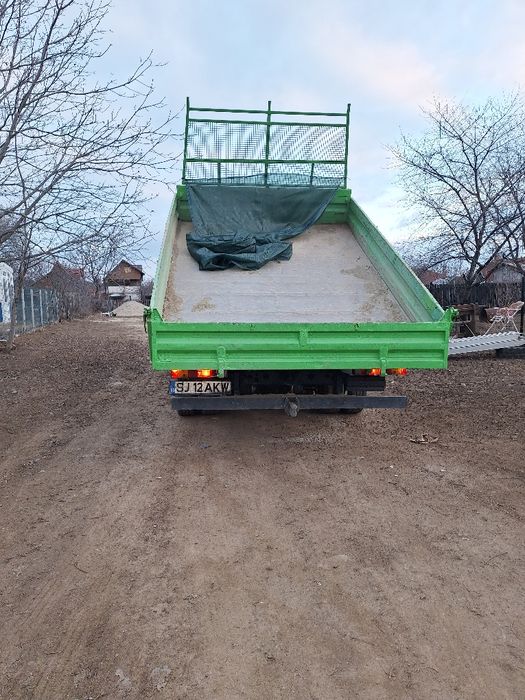 Vând Mercedes Vario Bascula