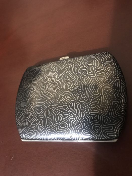 Уникат-Сребърна табакера с ниело