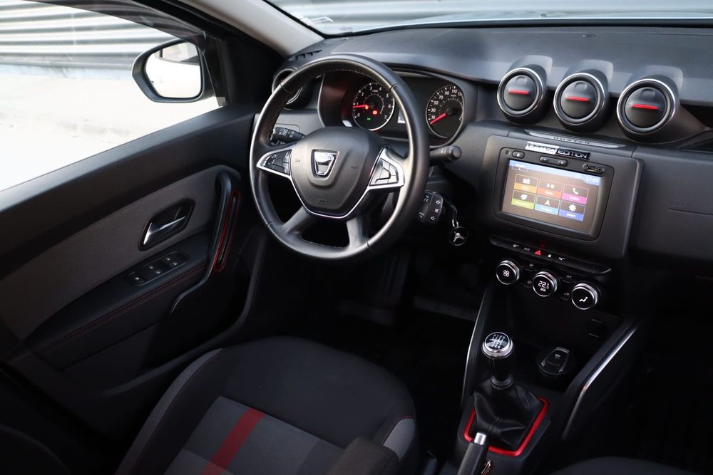 Dacia Duster 1,3 benzina 150 CP ca nou ediție Ultimate Limited