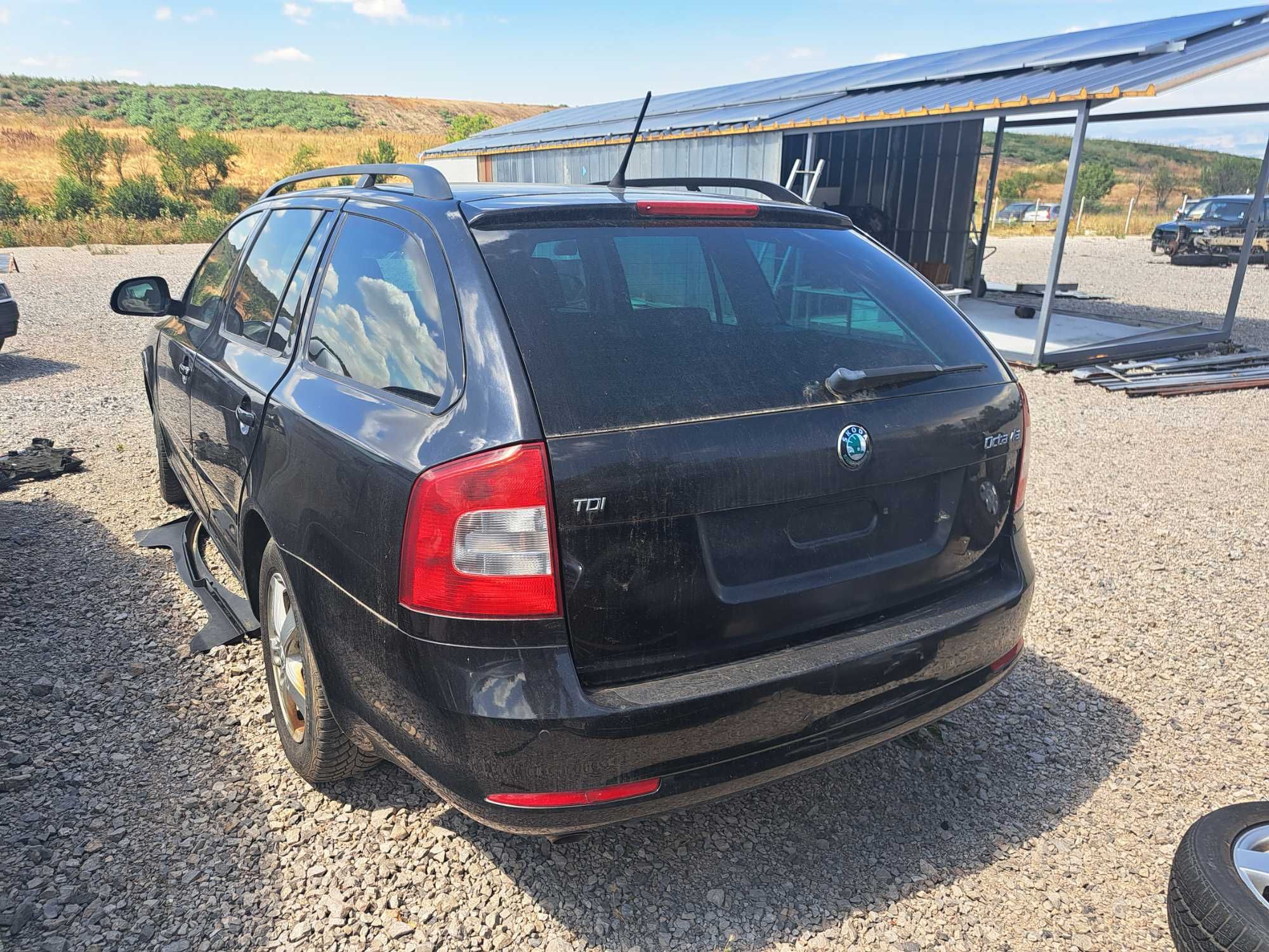 Продавам Skoda Octavia II facelift комби, 1.6tdi 105кс на части, 5ск