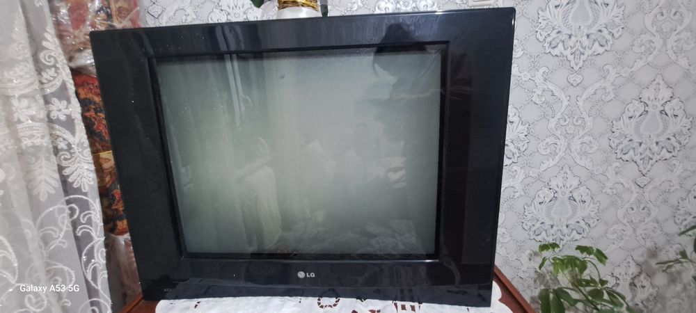 Lg televizor sotiladi