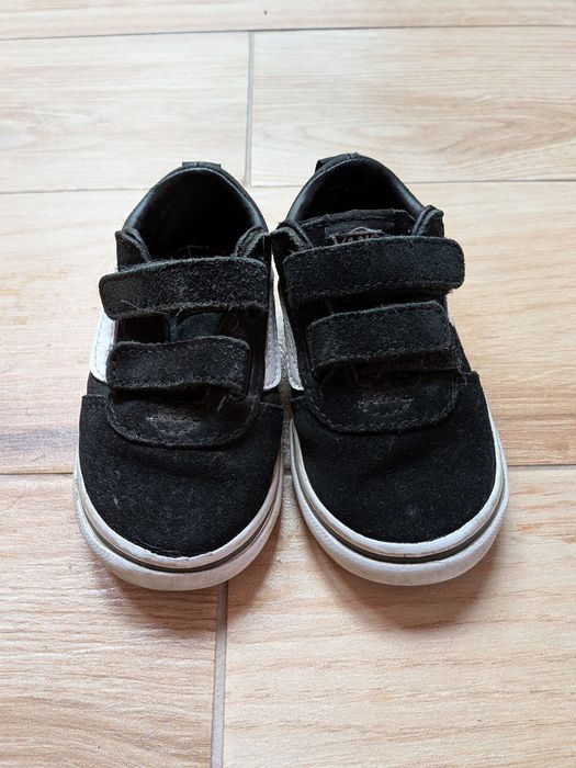 Детски обувки Nike и Vans