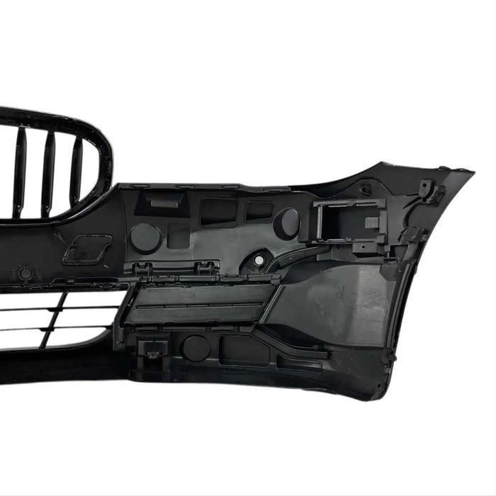 M5 Design Предна Броня BMW G30 2020+, Отвори за Паркторник И Камера