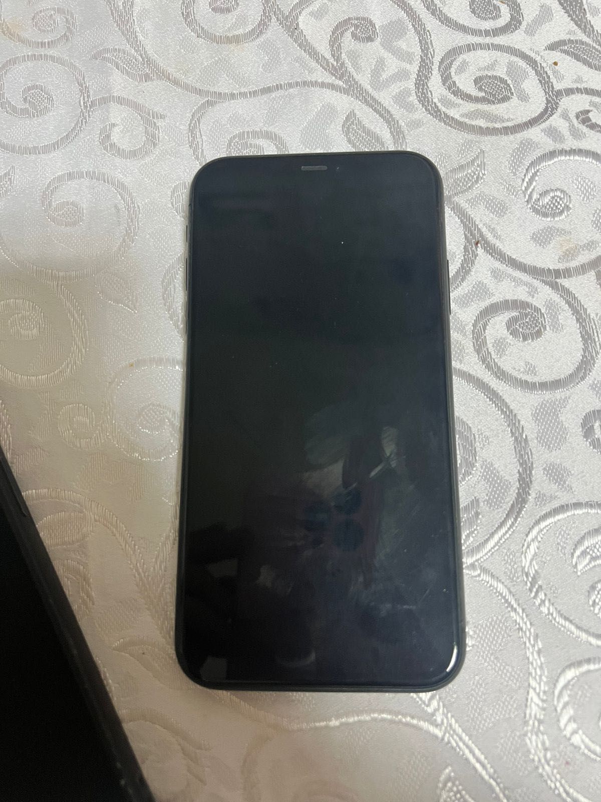 IPhone 11 черный продам