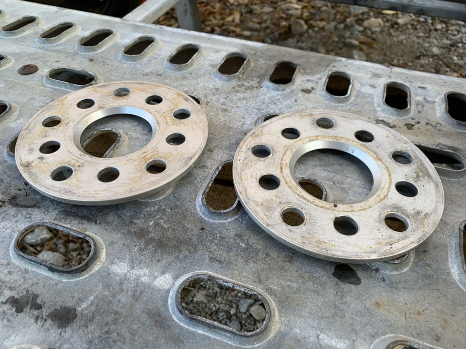 5x100/5x112 57.1  2 броя Фланци/подложки по 5мм всяка