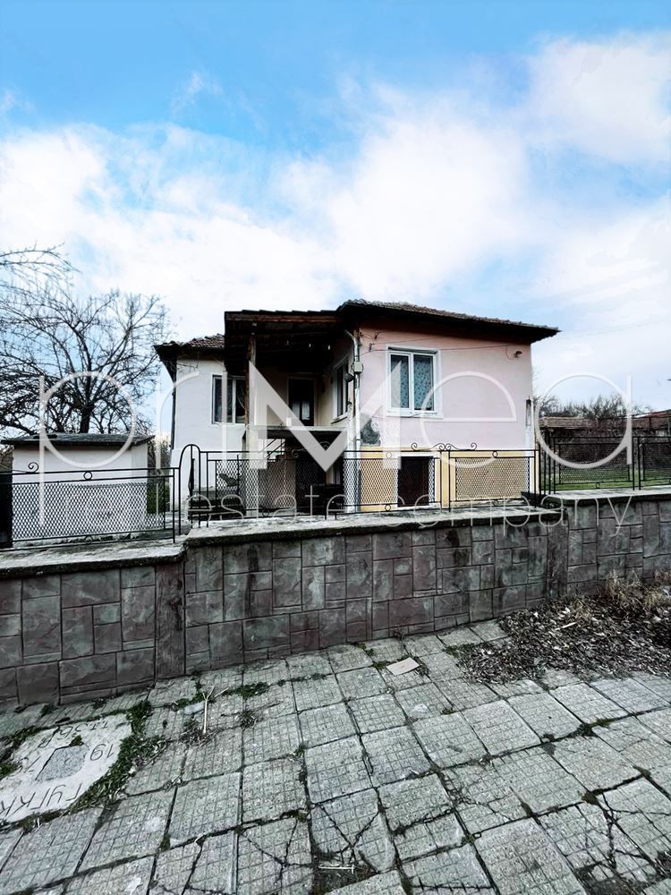 Къща в Бургас, област-с.Зорница площ 60 цена 25000