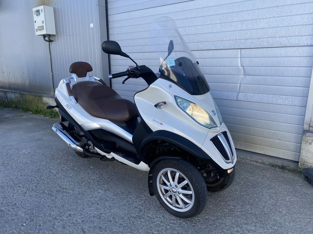 RATE FIXE fara avans Piaggio MP3 500LT categoria B Livrare GRATUITA