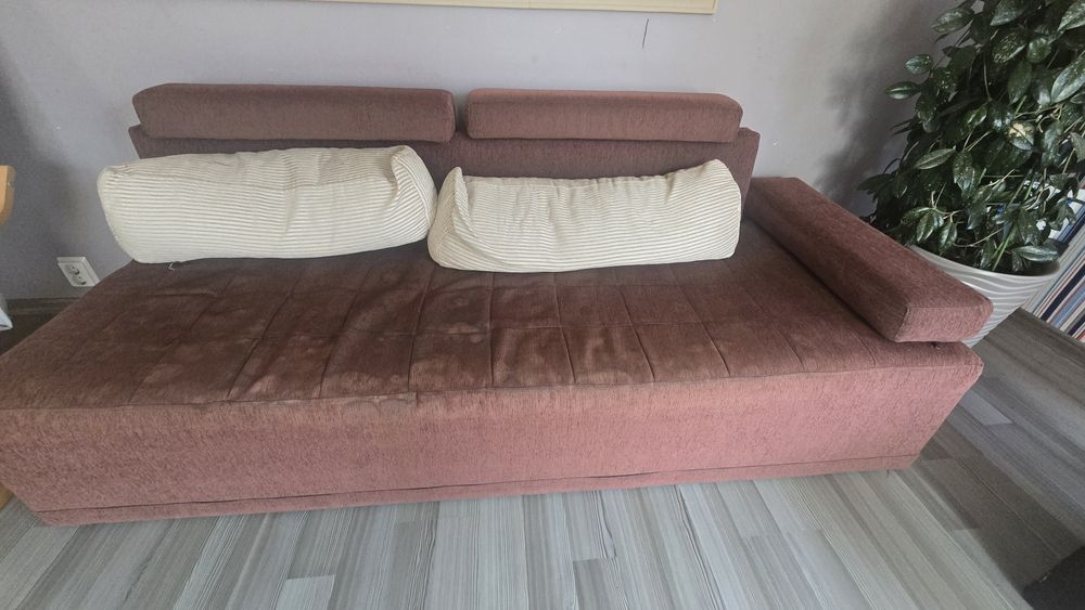 Vand urgent canapea, foarte ieftin