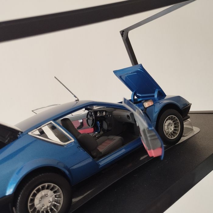 Метален (die cast) модел на Alpine A310