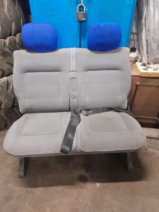 Второ ряд сидения для микроавтобуса