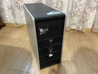 Настолен компютър HP със инсталиран Windows 7