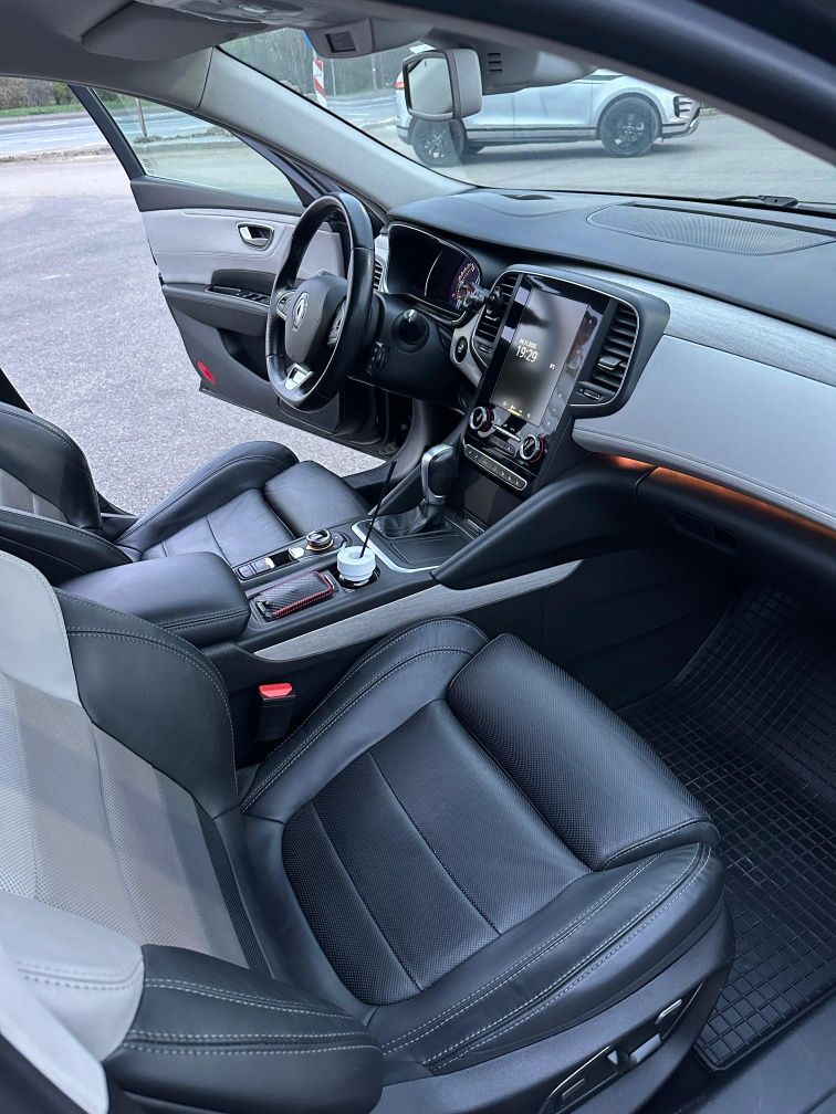Renault Talisman Initiale Paris