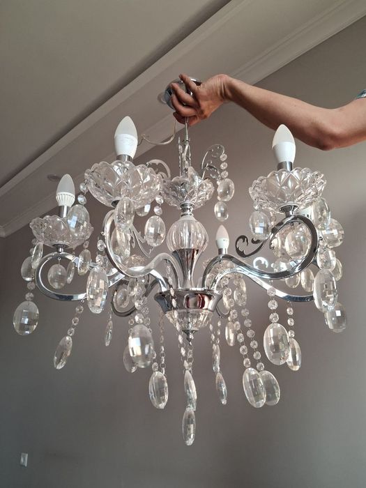 Хрустальная люстра