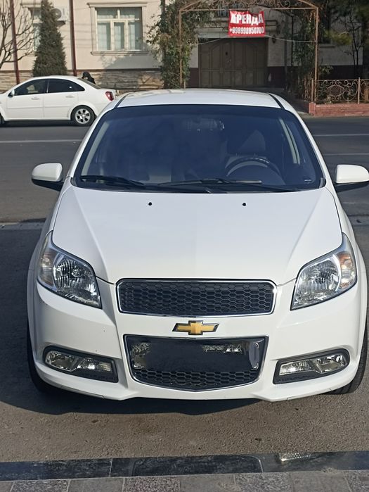 Nexia  avtomat sotiladi