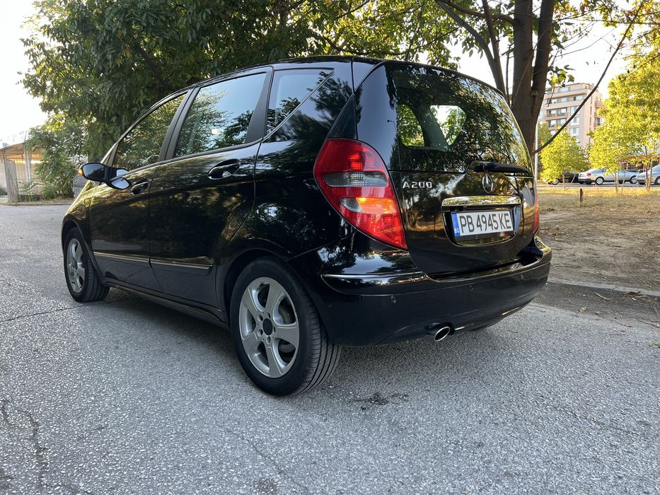 Mercedes-Benz A200 | Автоматик | Designo салон | CarPlay | 141 000 км