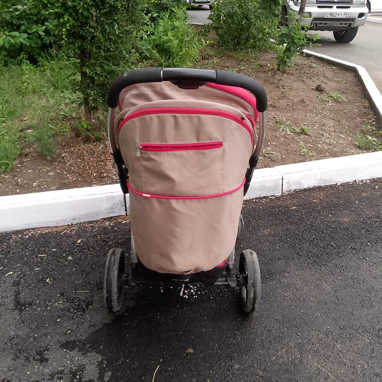 продам прогулочную коляску детскую