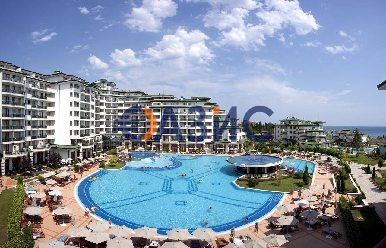 Продава се Едностаен апартамент в с. Равда, Област Бургас - 50 кв.м за 740 €/кв.м - Снимка #11