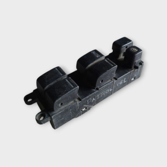 Пульт блок стеклоподьемников стеклоподъемников Ниссан Патрол у61