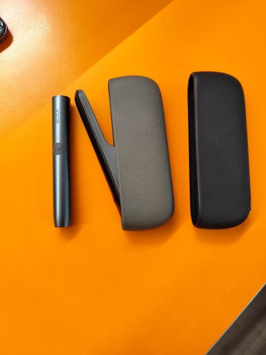 Vând Iqos Iluma stare impecabilă