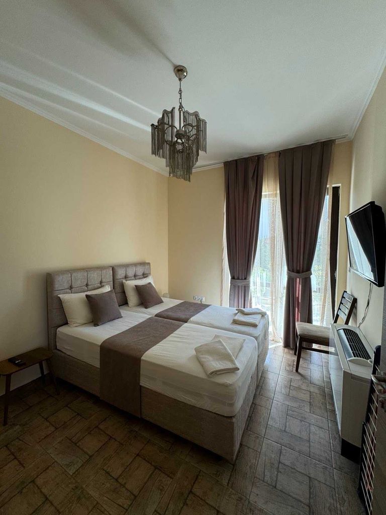 Дава се под наем Къща в Свети Влас - 160 кв.м за 1300 € - Снимка #3