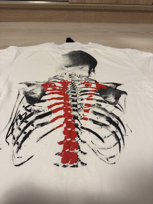 Tricou v-lone never broke again