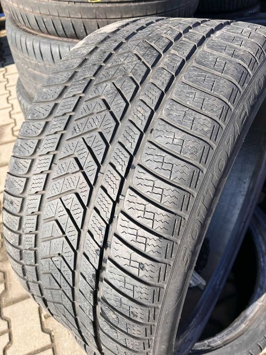 315 30 21 Anvelope Iarna Pirelli SottoZero 3