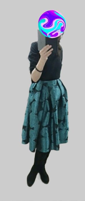 Платье женское, размер 42 на стройную фигуру